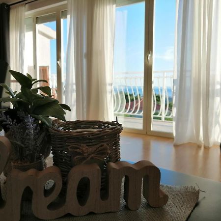 Apartment Near The Sea-Self Check-In Podstrana Luaran gambar