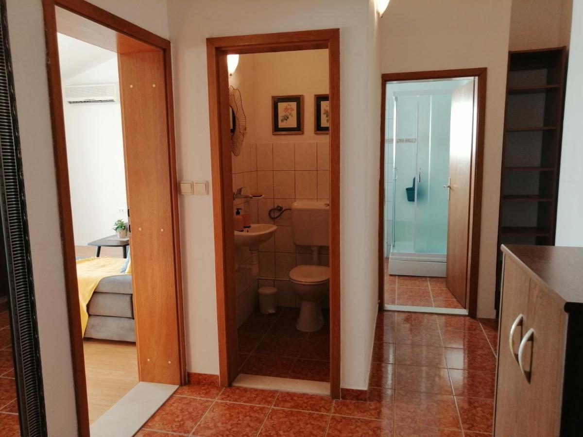 Apartment Near The Sea-Self Check-In Podstrana Luaran gambar