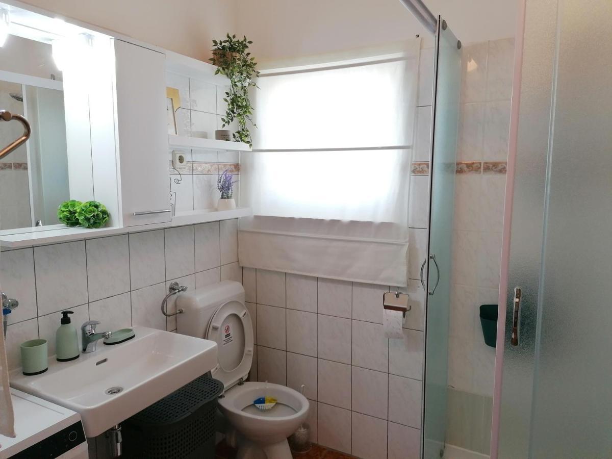 Apartment Near The Sea-Self Check-In Podstrana Luaran gambar