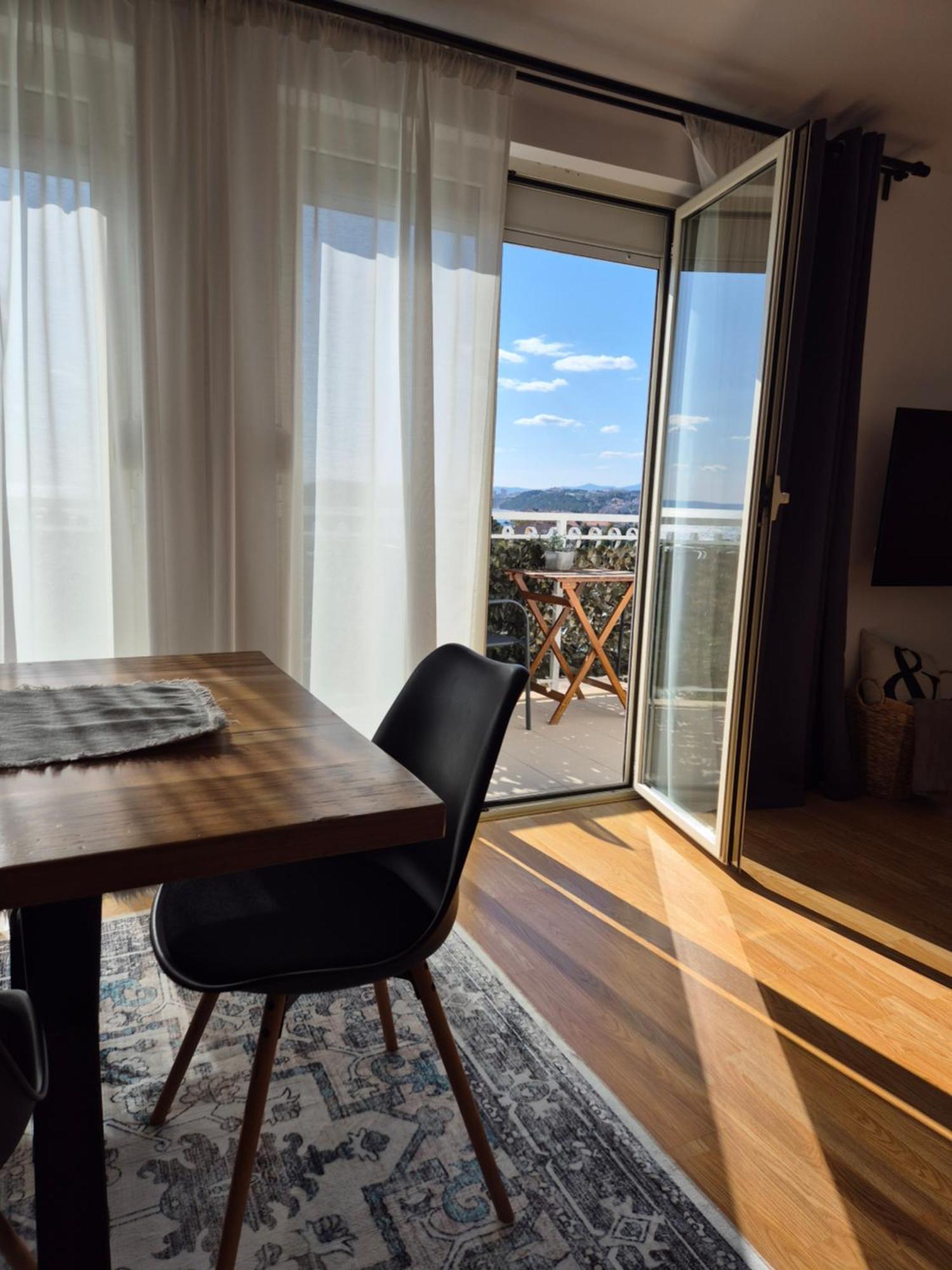Apartment Near The Sea-Self Check-In Podstrana Luaran gambar